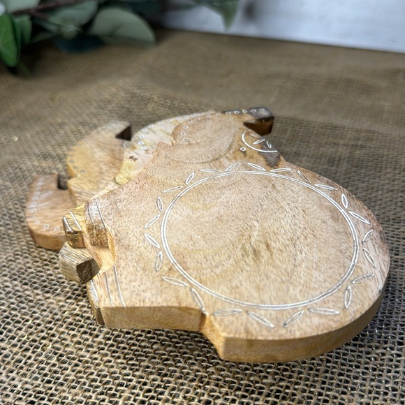 HANDCRAFTED IN INDIA WOODEN ELEPHANT COASTERS 4 PIECE SET - Picture 10 of 12